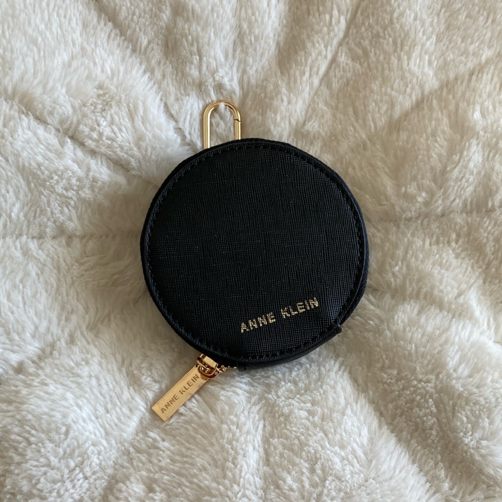 Anne Klein clip-on coin purse pouch